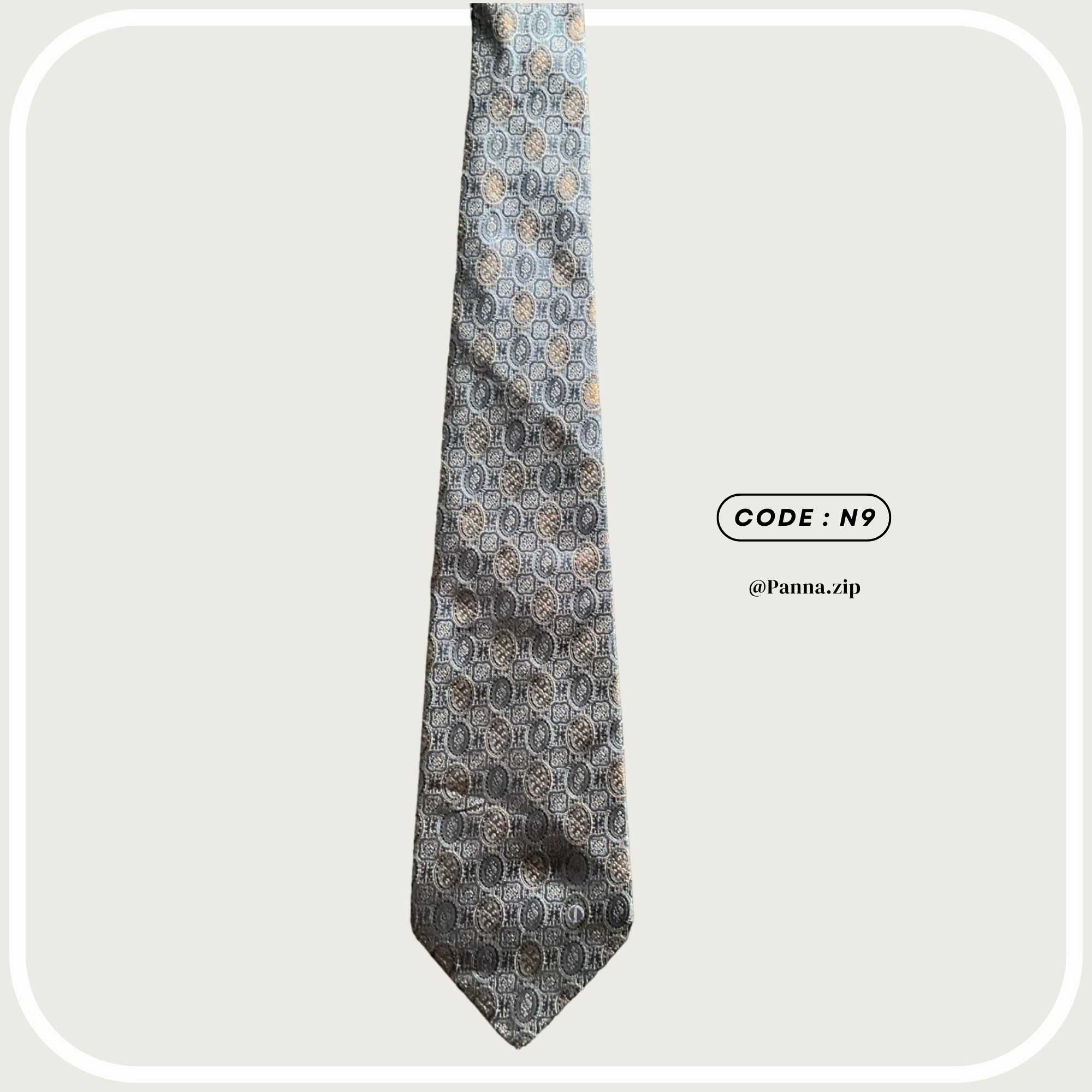N9 : Necktie