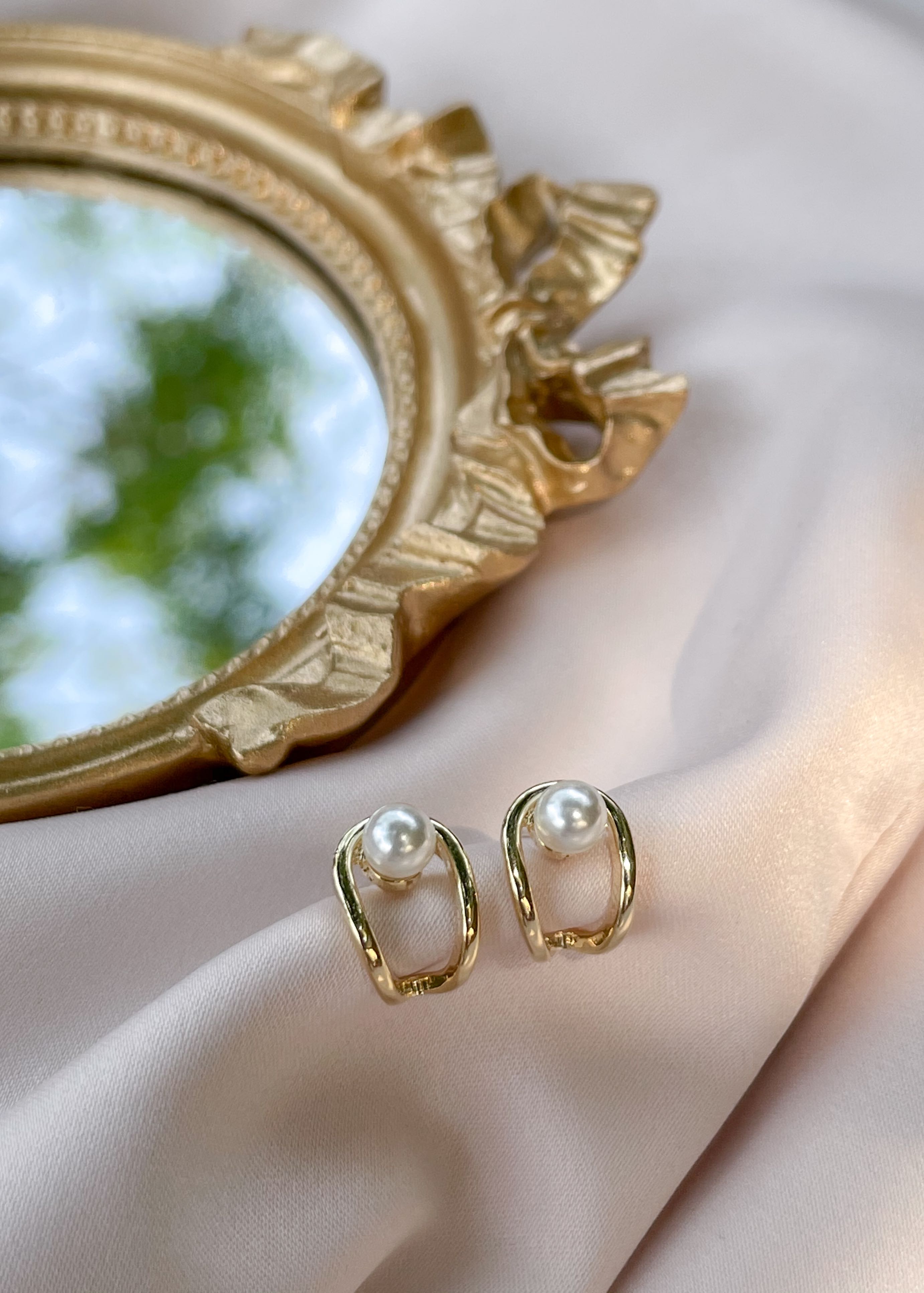 [Earring] Curve Pearl