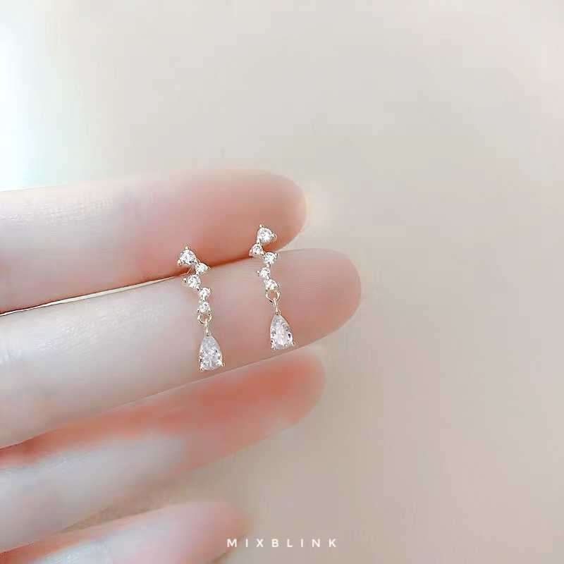 ต่างหู Pear - ส่งฟรี EMS ( เงินแท้ 92.5% )