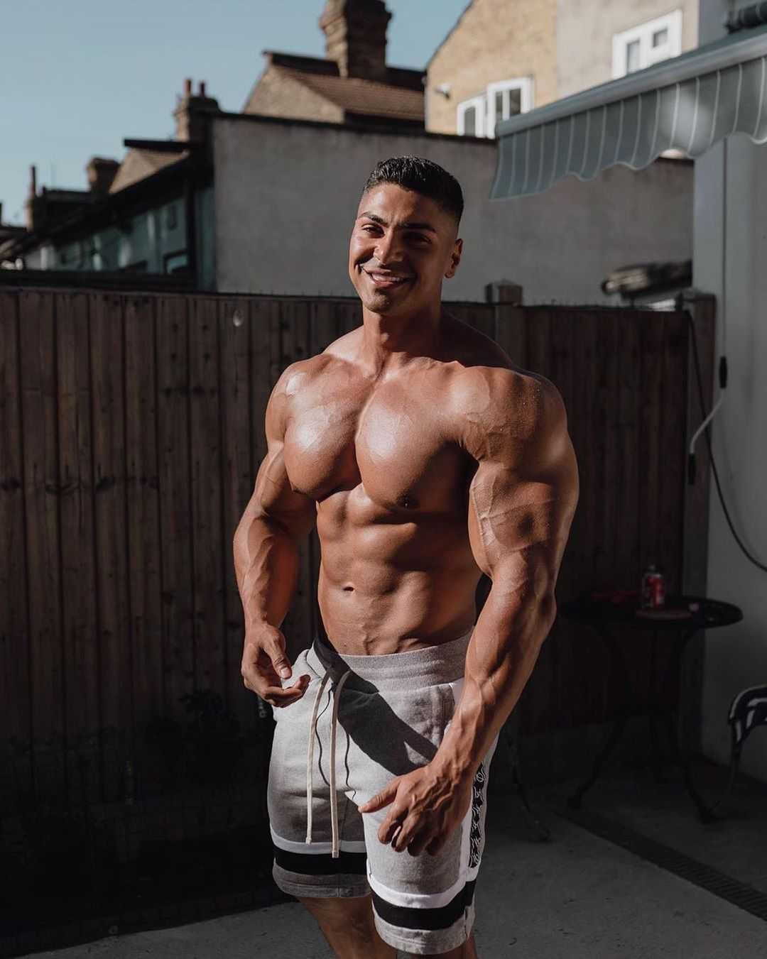 กางเกงขาสั้น VANQUISH #5 / ผ้าคอตตอนผสมโพลีฯ ทรงสวย ใส่ได้ทั้งยิม เที่ยว ผ้านิ่ม ยืดหยุ่นดี ใส่สบาย