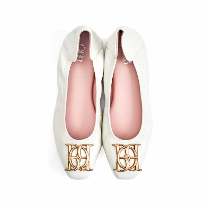 OandB Audrey Crest in Greatest white