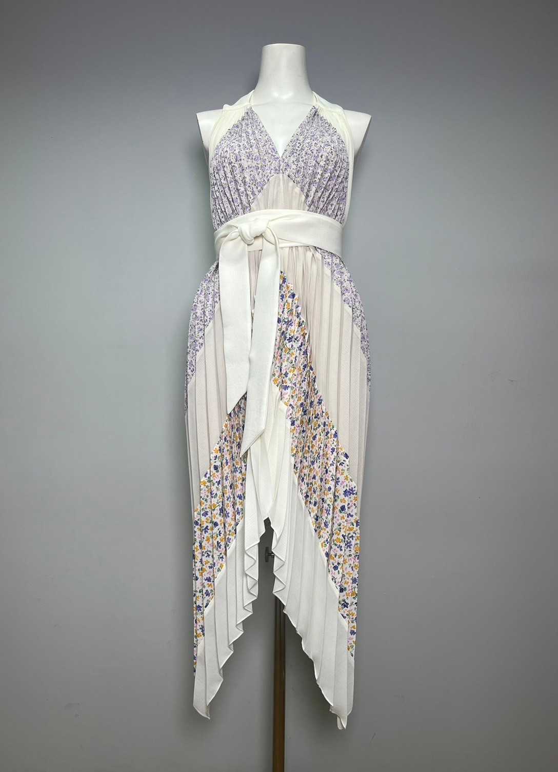 Open back mini dress Earth Day - Cream/Purple