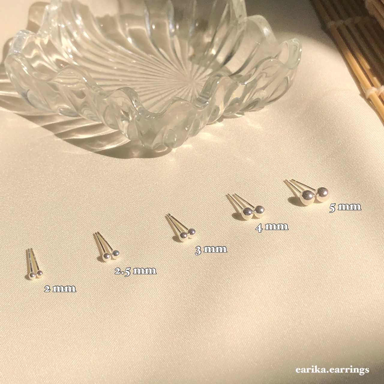 earika.earrings - silver dot stud ต่างหูเม็ดกลมเงินแท้ ผิวแพ้ง่ายใส่ได้ (มี5ขนาด)