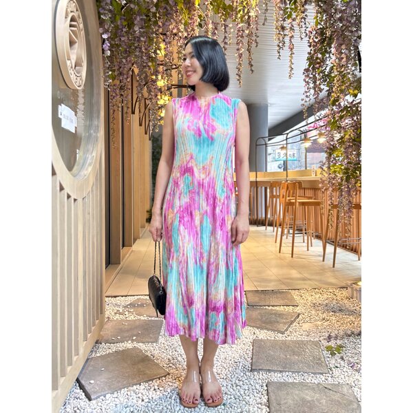 2MUAY รุ่น GA97003-1 เดรสอัดพลีท FLORAL SATIN PRINTED PLEATED DRESS 25 สี FREE SIZE