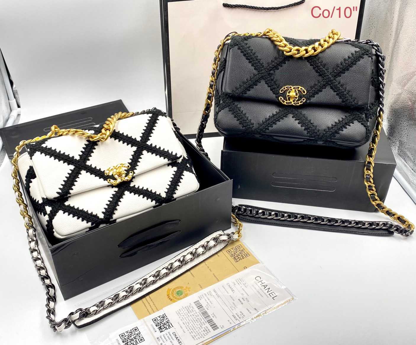 Chanel flap 19 ปักตาราง10นิ้ว(set box)