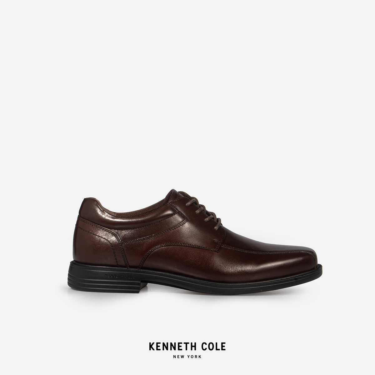KENNETH COLE รองเท้าทางการผู้ชายรุ่น WIDER FIT LACE UP DarkBrownสีน้ำตาลเข้ม ( DRS - KF71088LE-202 )