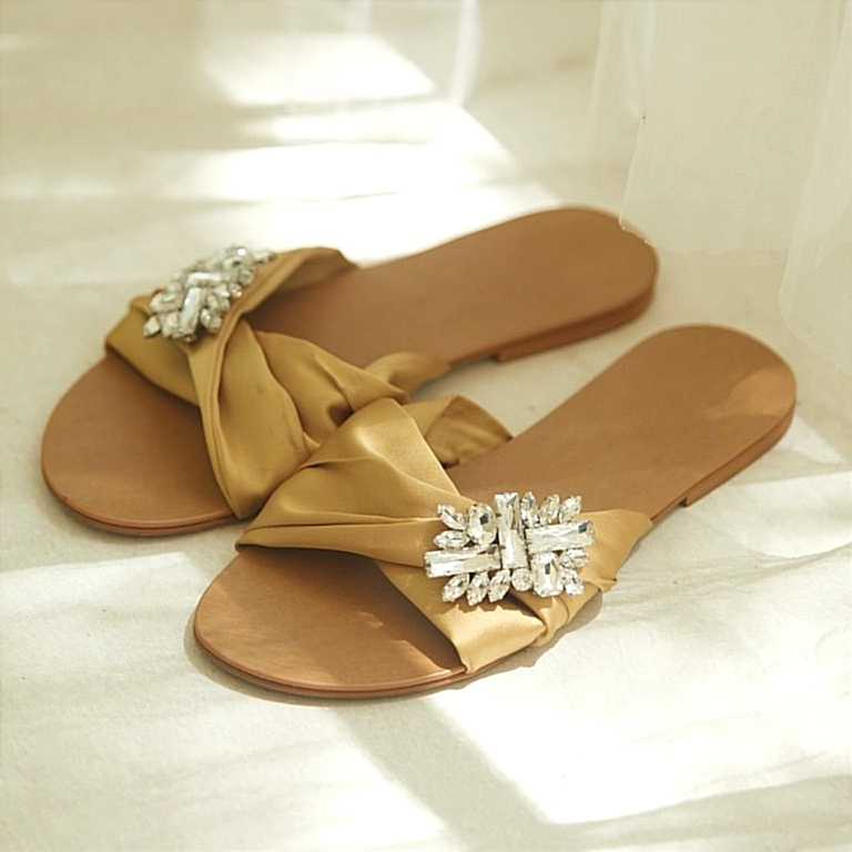 CLEARANCE รองเท้าแตะ Kira Sandals - Blonde