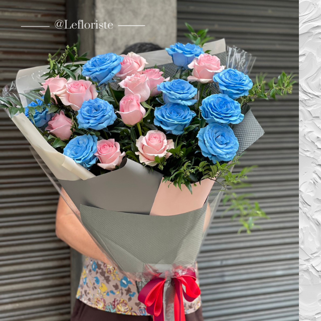ช่อดอกไม้สด  Blooming Elegance 23