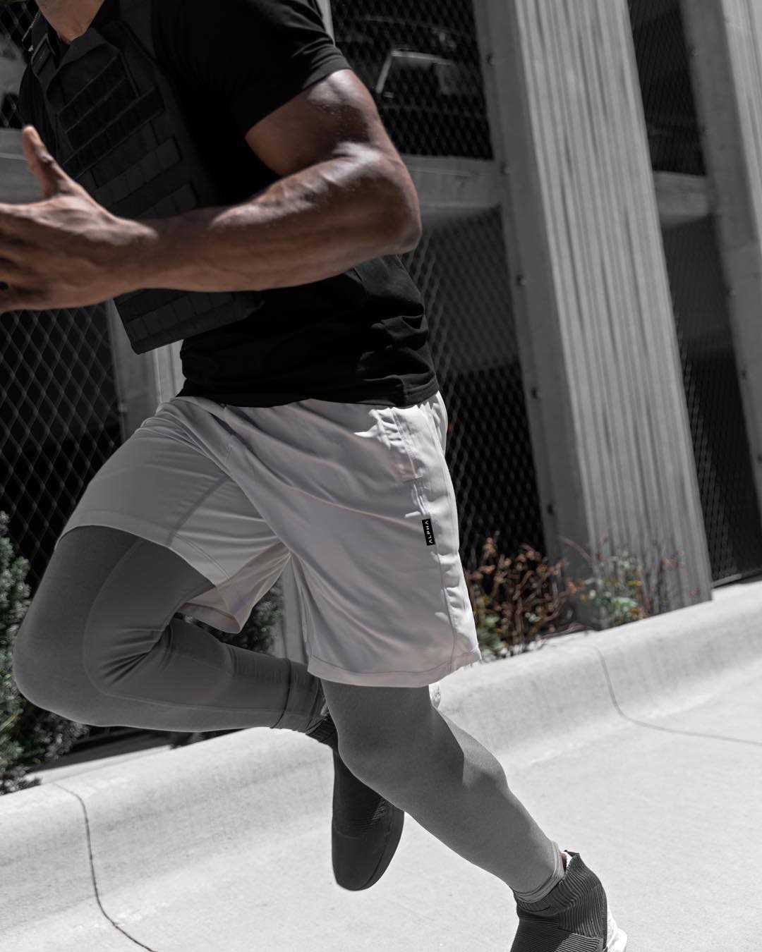 กางเกงขาสั้น ALPHA #2 / ผ้าโพลีเอสเตอร์ ทรงสวย ใส่ได้ทั้งยิม เที่ยว ผ้านิ่ม ยืดหยุ่นดี ใส่สบาย