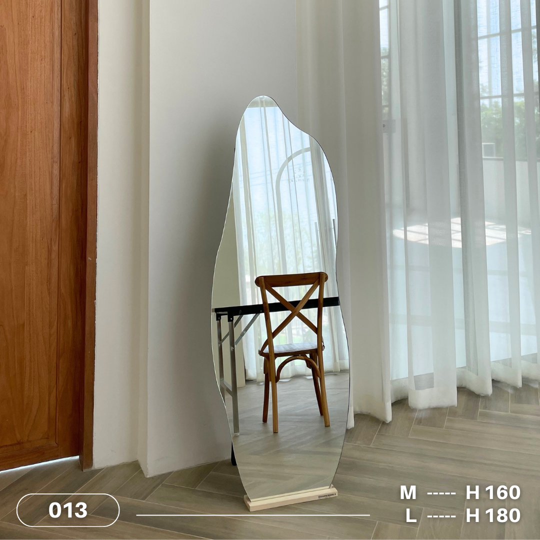 Freeform Mirror : 013 แถมฟรีฐานไม้ กระจกทรงอิสระ (มี 2 ขนาด)