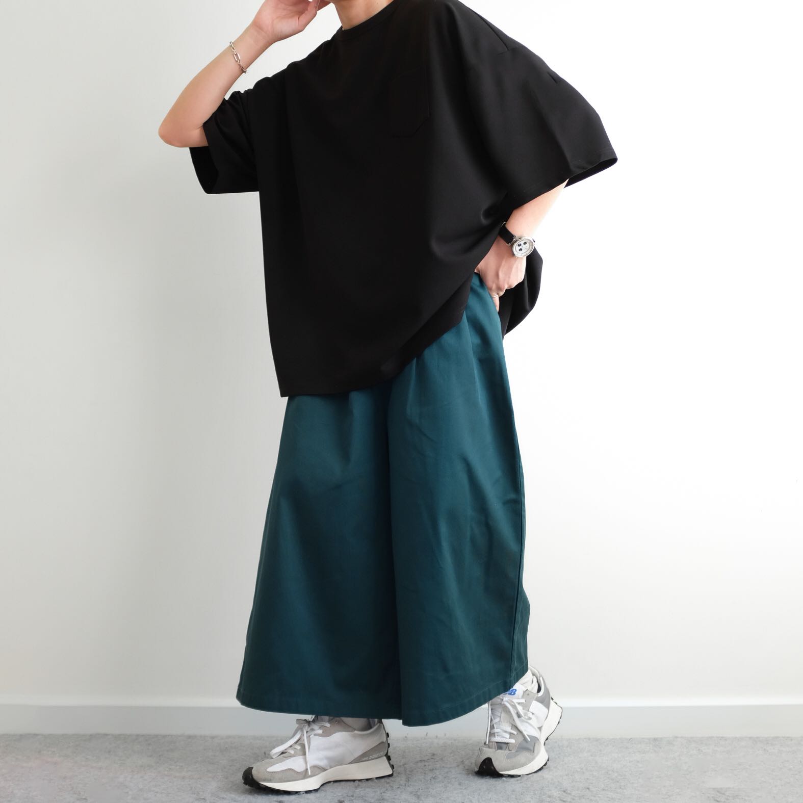 EARTH Relaxed Cropped  Wide Legs  Pants