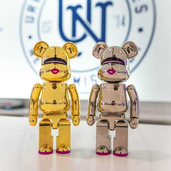 Be@rbrick x Hajime Sorayama 200% Gold