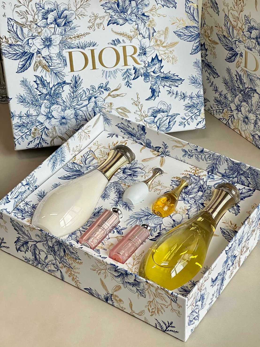DIOR BODY CARE GIFT SET ( พร้อมส่งค่ะ )