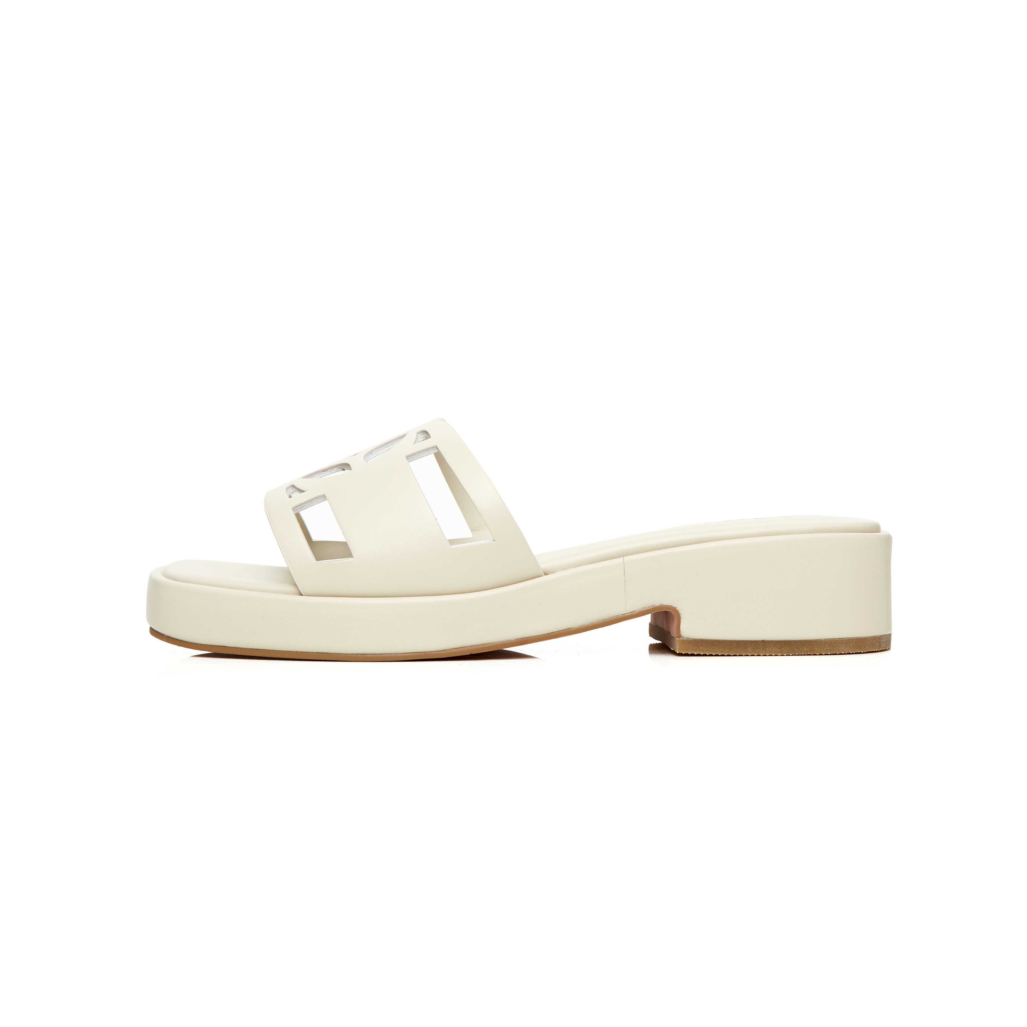 Oandb Platform Sandals in Undercover Cream