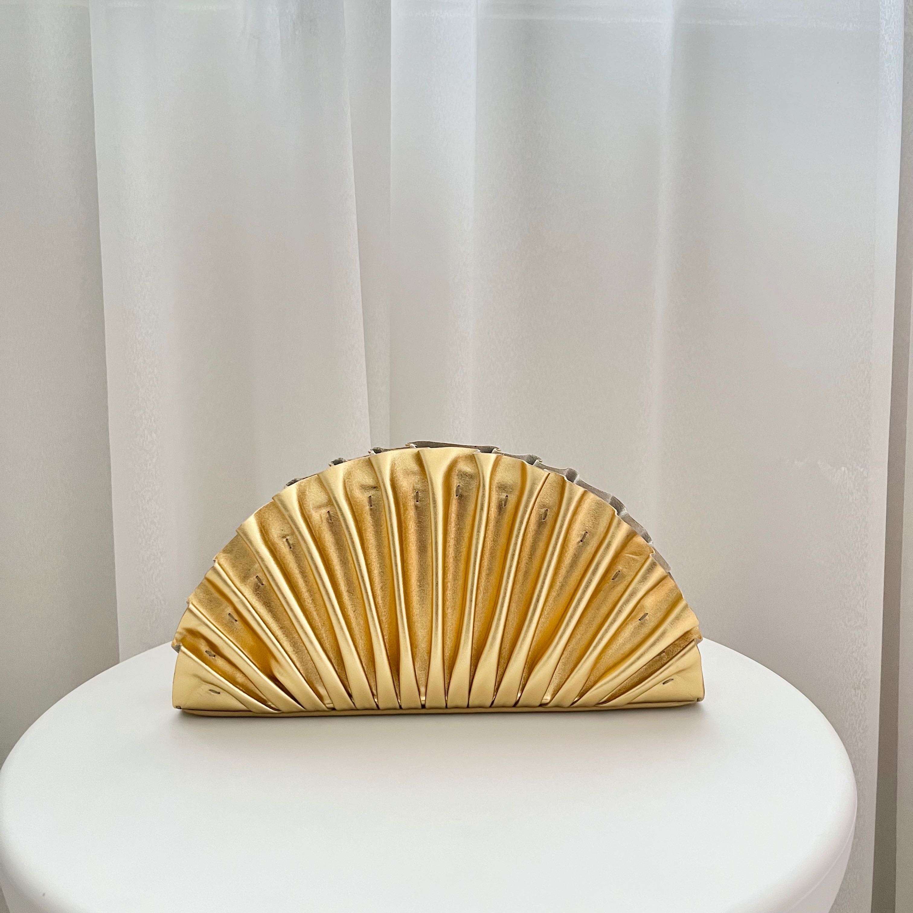 Cult Gaia NALA MINI CLUTCH - GOLD