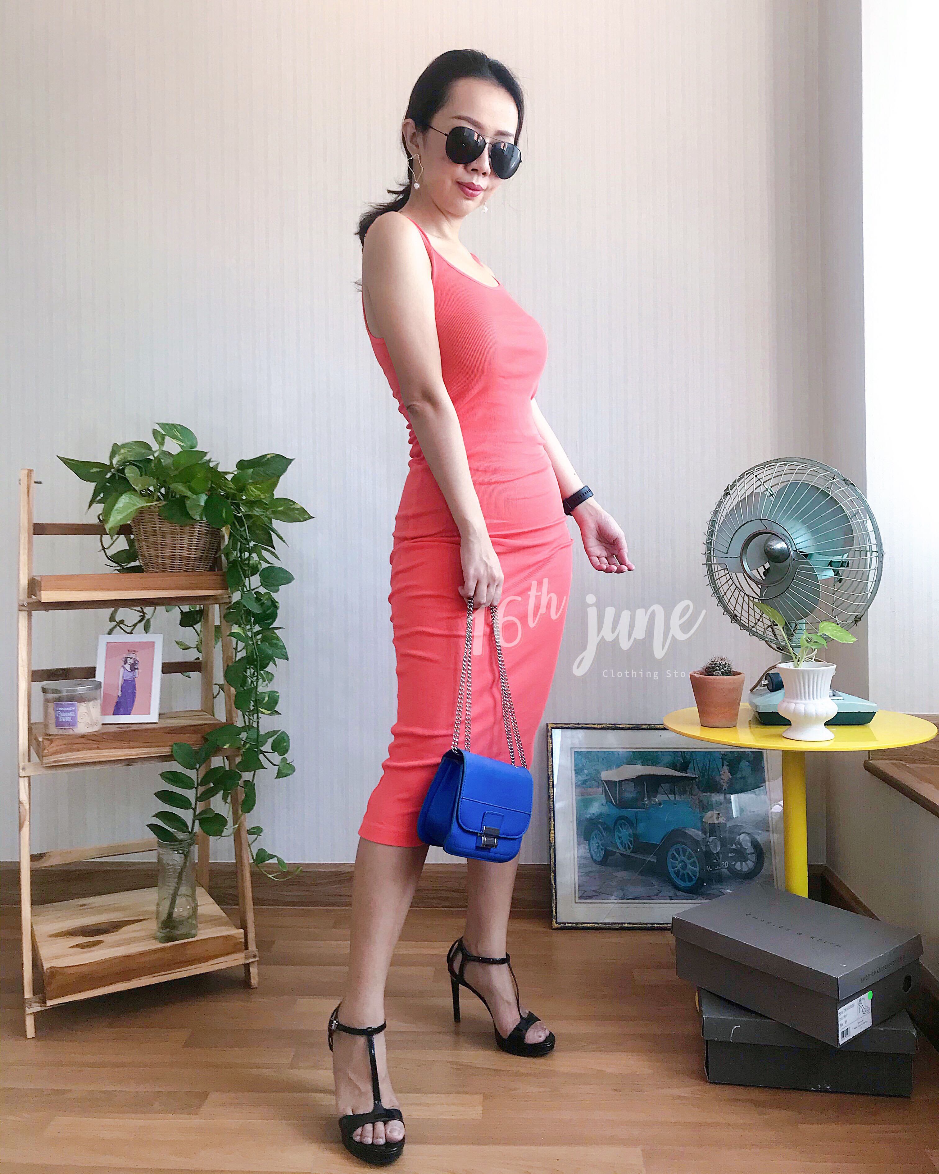 เดรสรัดรูป