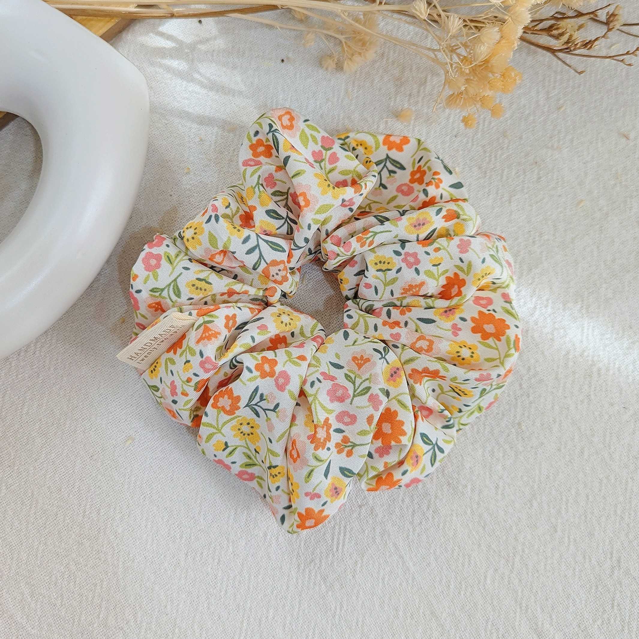 Flower Scrunchie ยางมัดผม (No.29)