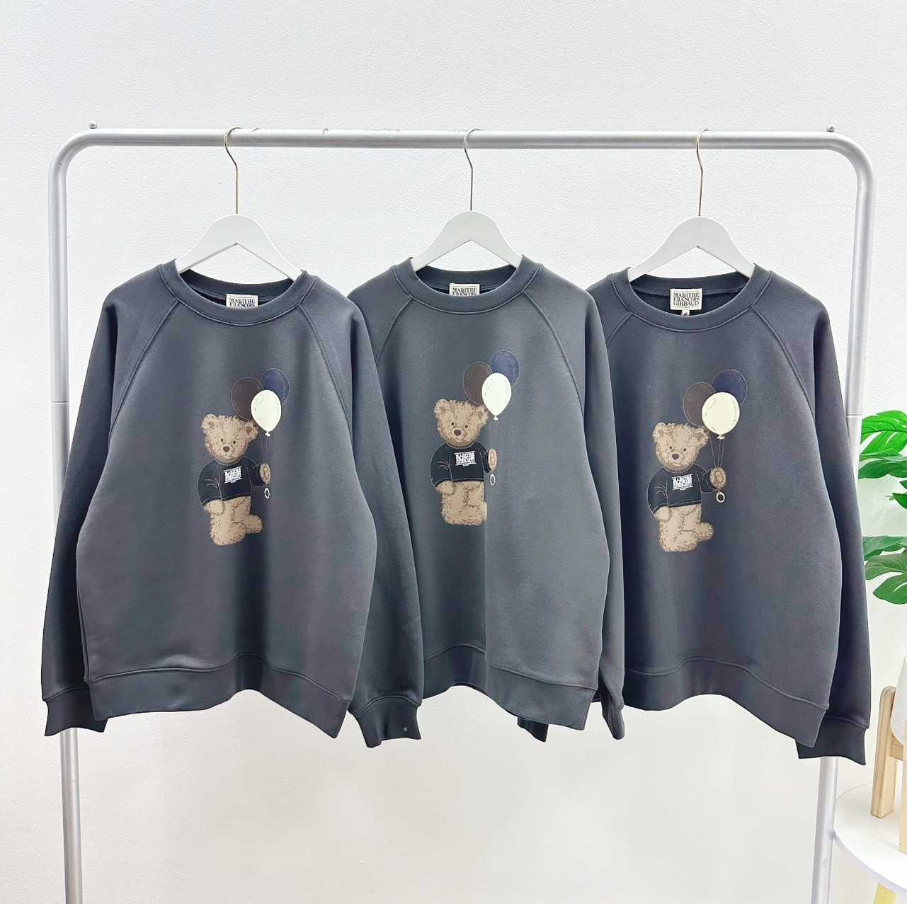Marithe Bear Balloon Sweatshirt (Charcoal)