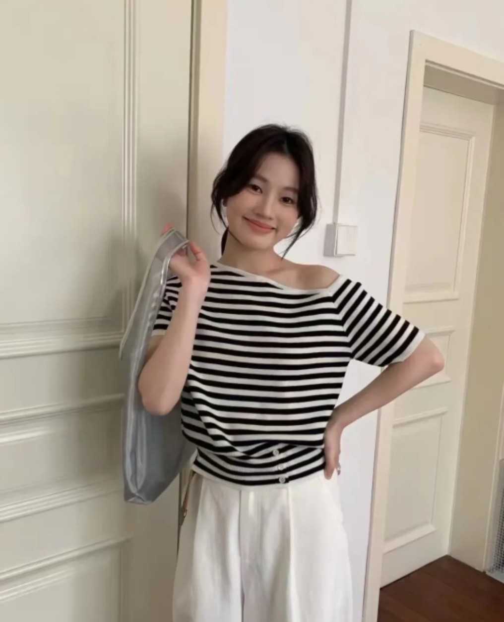 เสื้อไหมพรมไหล่เฉียง