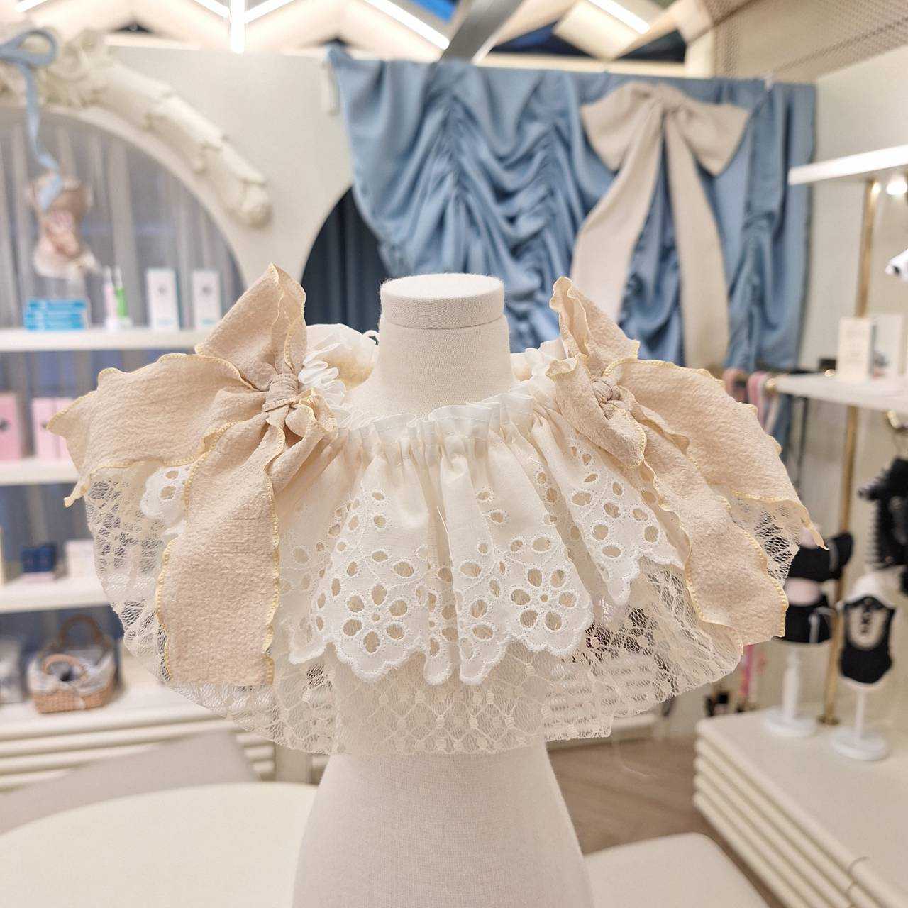 Ivory Lace collar Petite Fee