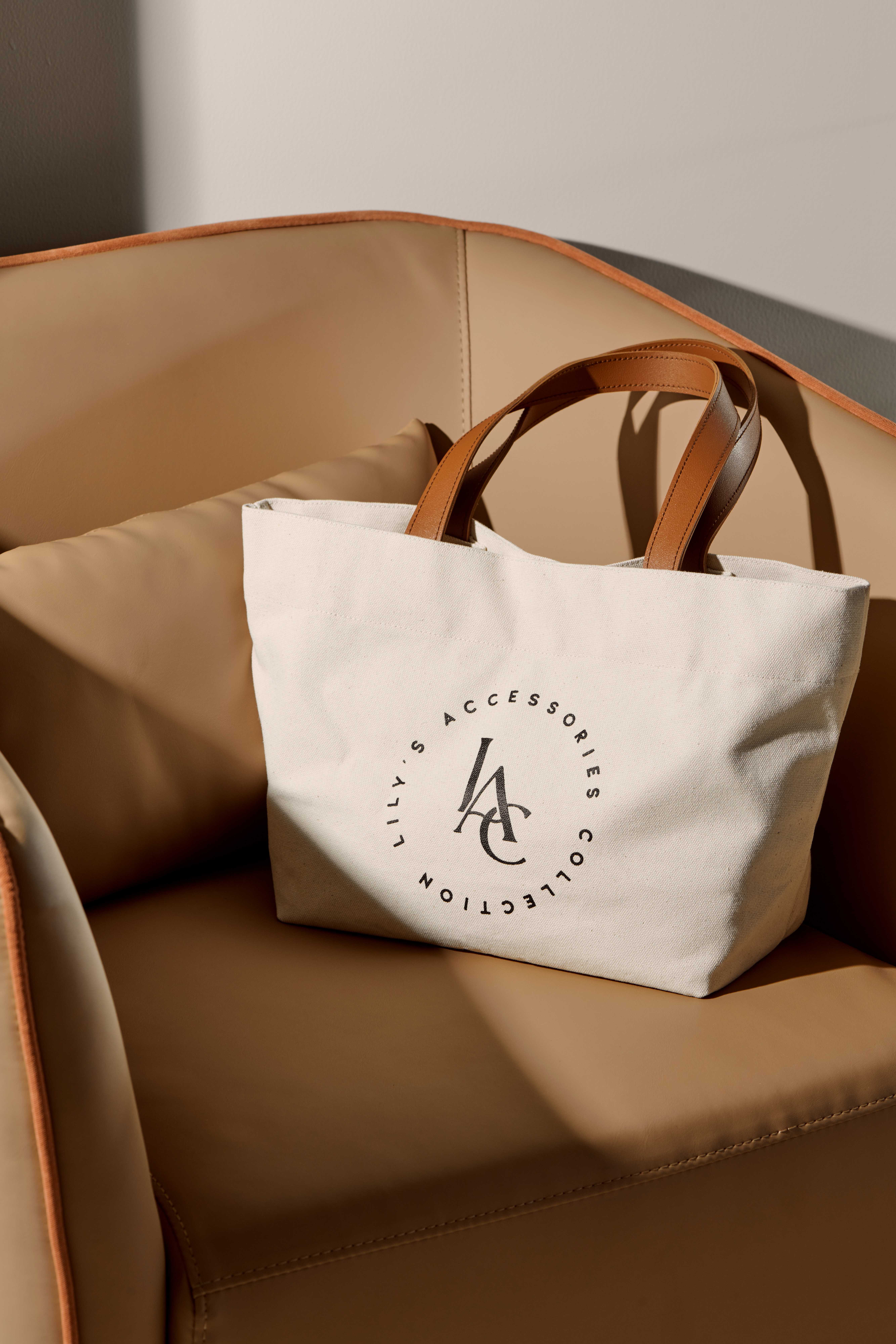 Lily Tote Bag 01