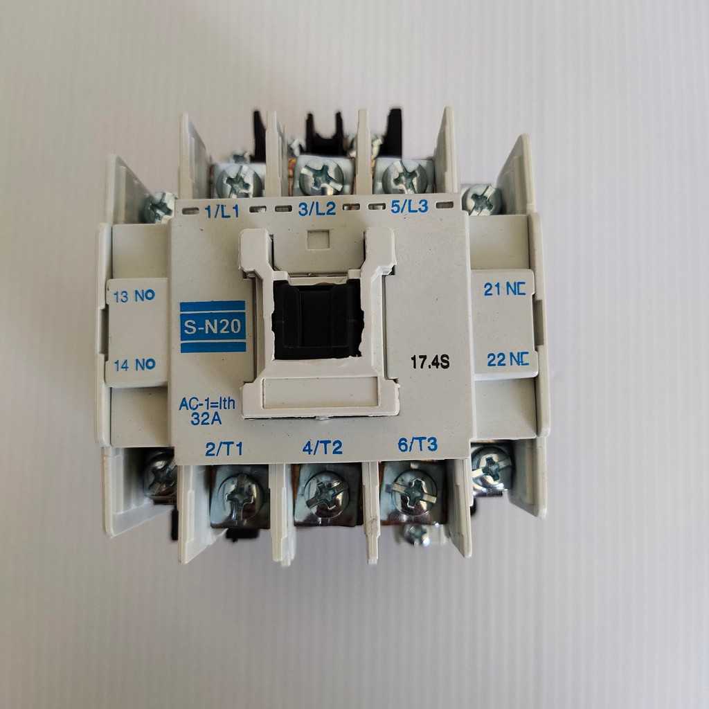 S-N20 MAGNETIC CONTACTOR  แมกเนติก คอนแทกเตอร์ AC-1:Ith 32A 1NO 1NC มีCOIL : 24VAC  220VAC 380VAC