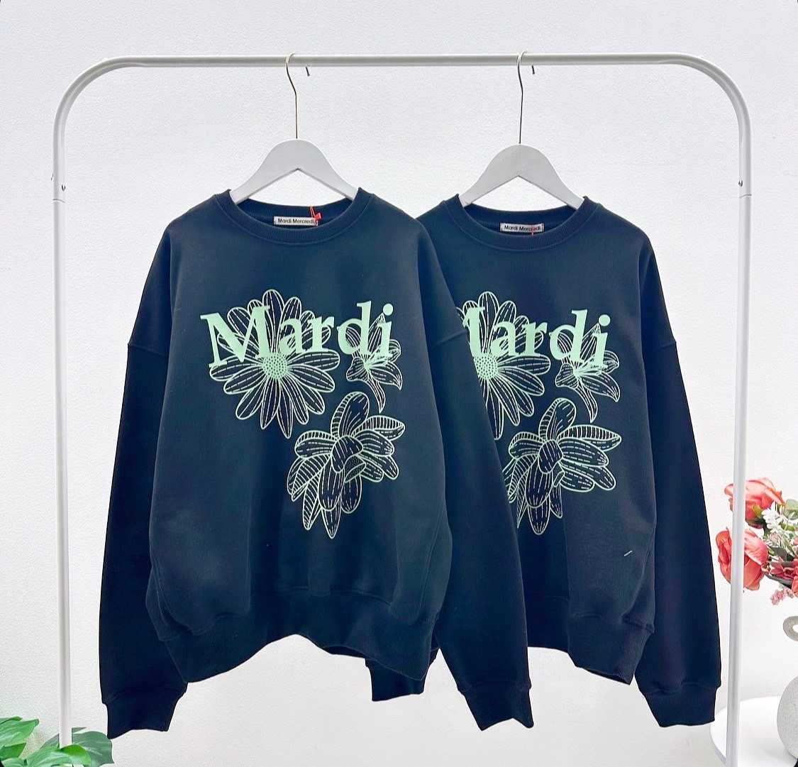 พร้อมส่ง  Mardi Tripple Flower Sweatshirt ( Black/Mint )