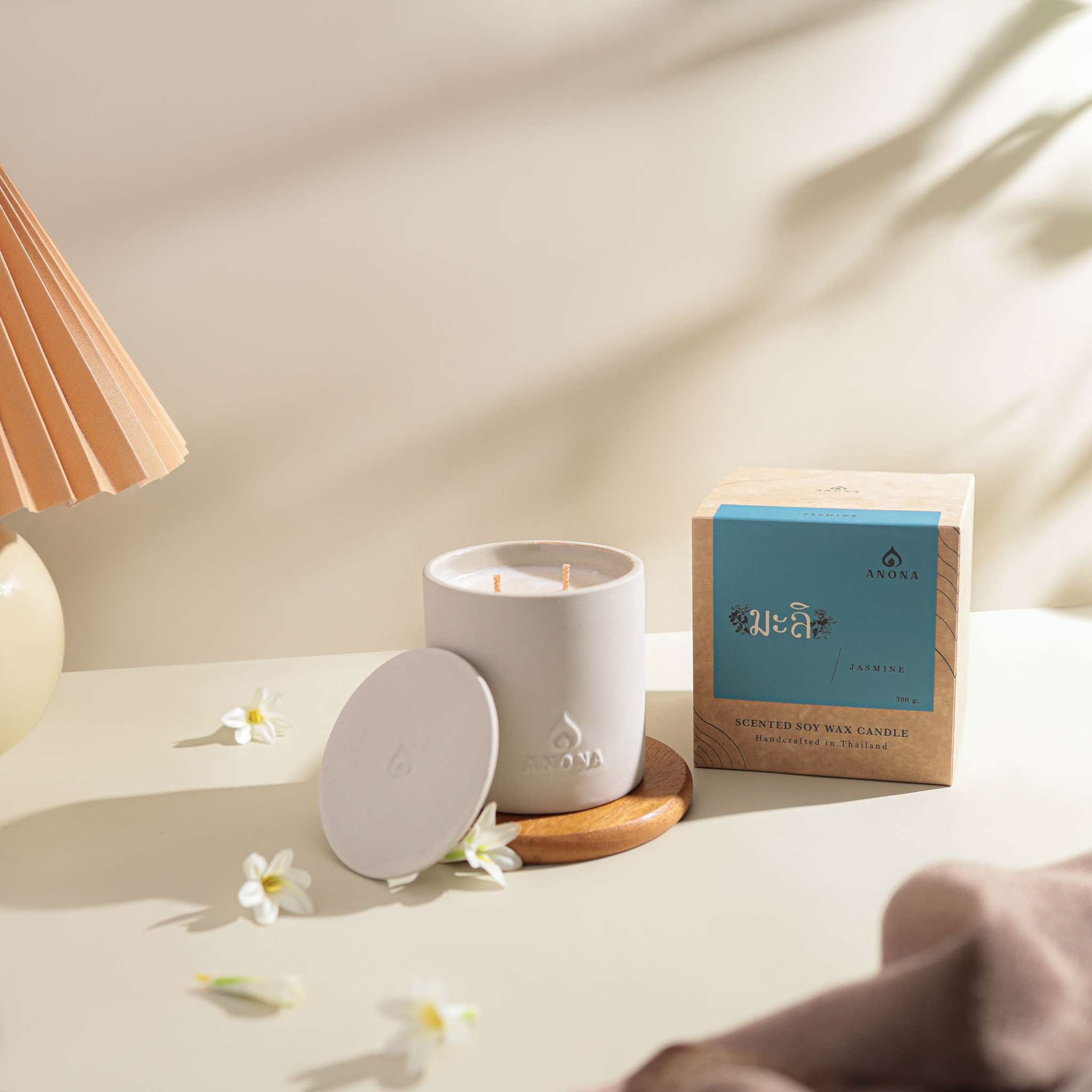 ANONA Thailand | เทียนหอมไขถั่วเหลืองในแก้วเซรามิคกลิ่นมะลิ