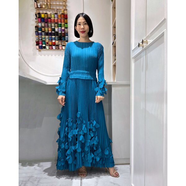 2MUAY รุ่น GA92114 ผ้า Matte เดรสอัดพลีท LONG SLEEVE FLARE LUXE PLEATED DRESS 6 สี FREE SIZE