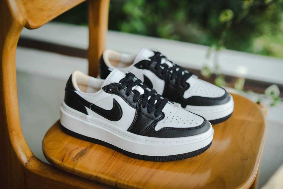 Nike Dunk Low Elevate Black​ white