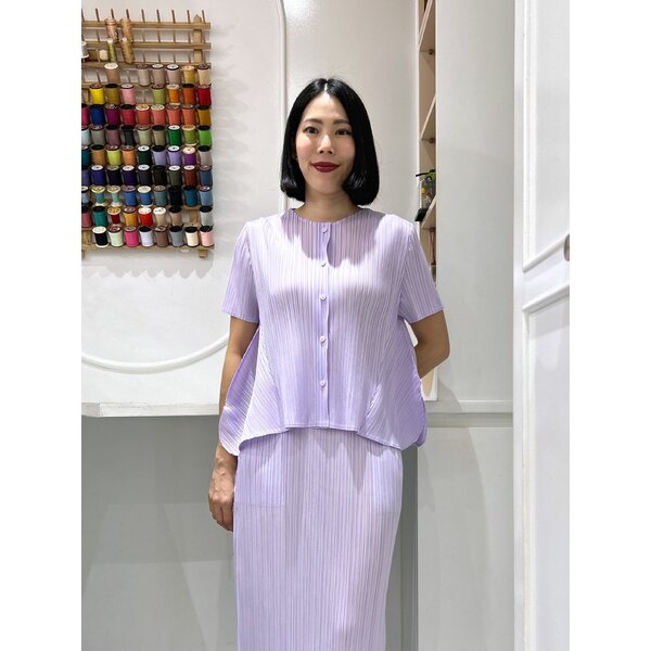 2MUAY รุ่น GJO10323 เสื้ออัดพลีท BUTTON FRONT VOLUME PLEATED TOP 10 สี FREE SIZE