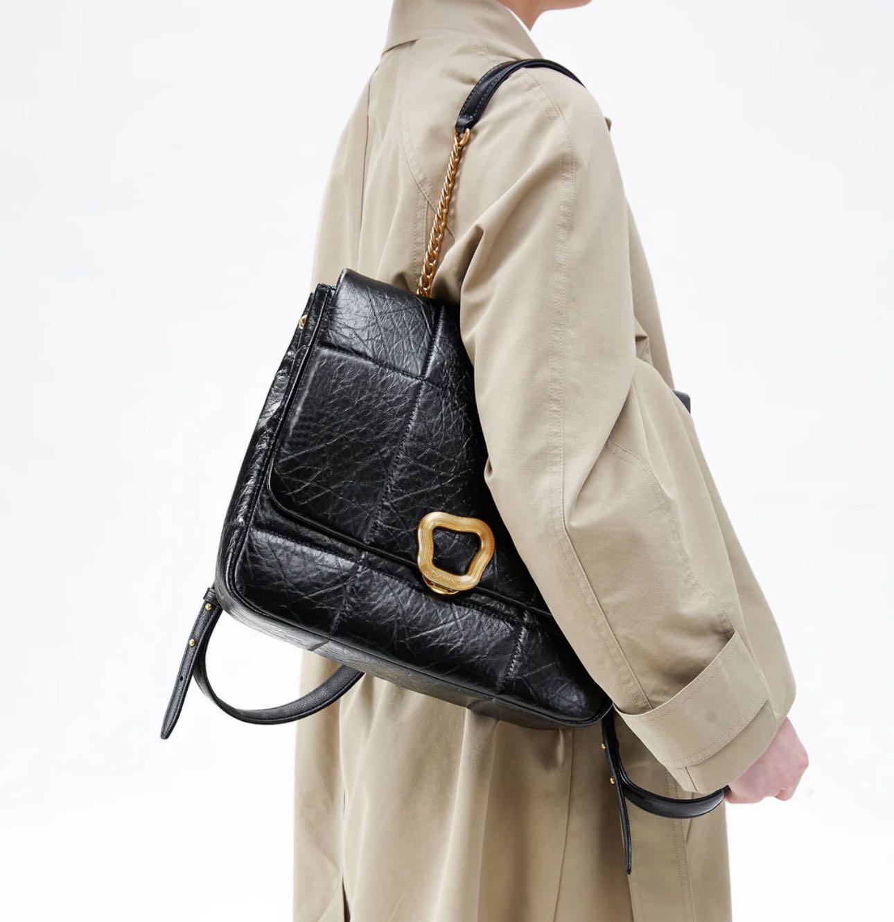 Songmont | Chocolate BackPack - M (preorder 7-14 days)