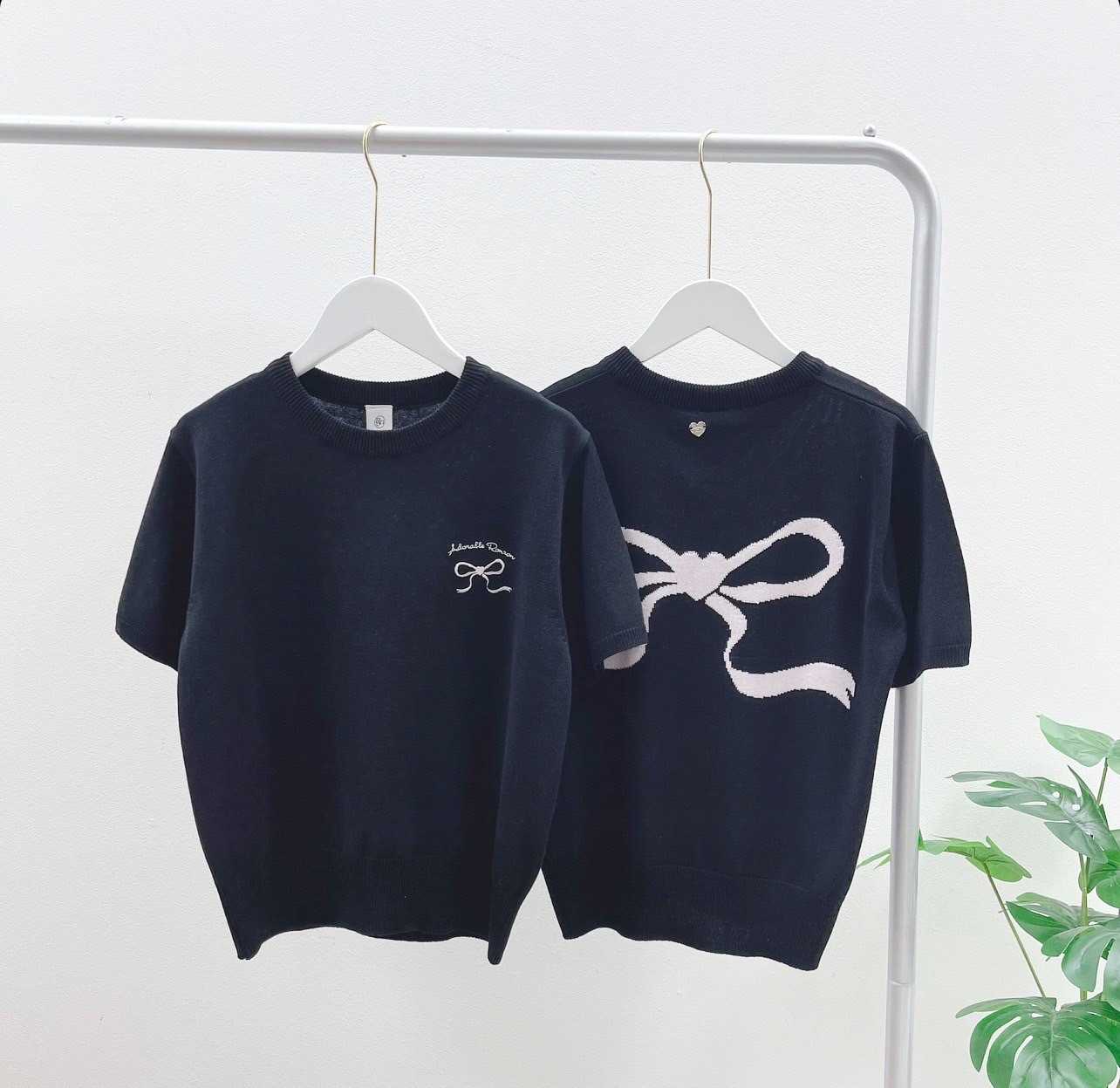 Ronron Heart Ribbon Short Sleeve T-shirt (Black/pink)