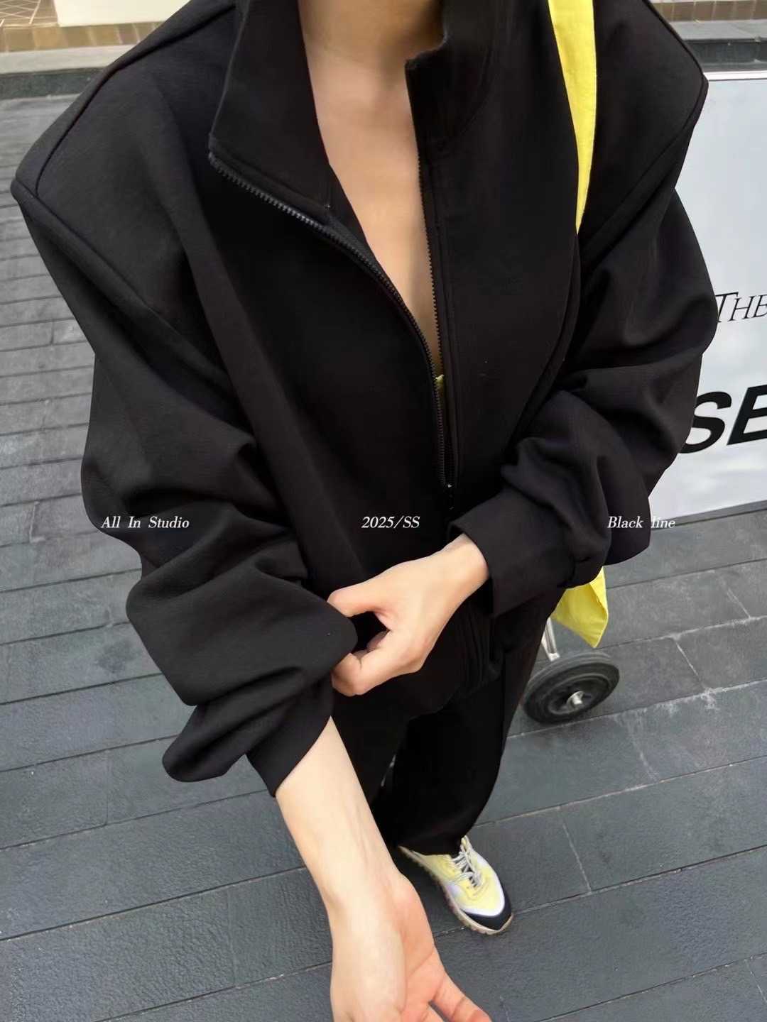 AIRPORT LOOK ZIPPER SET / สีดำ