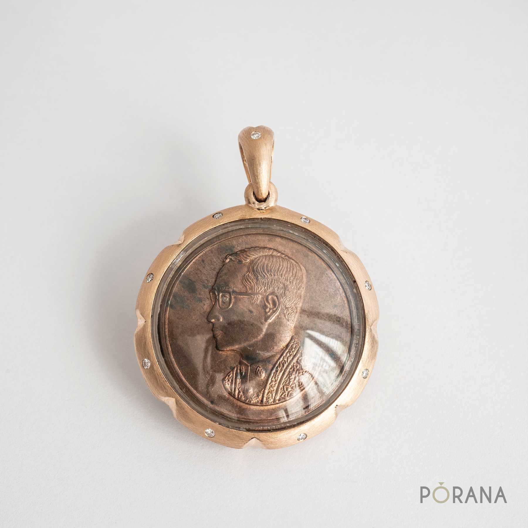 Amulet | กรอบพระราชบพิธ 14K Gold ฝังเพชร