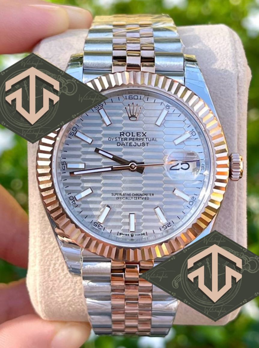 Rolex Datejust Silver Motif 41mm. Twotone Jubilee Ref.126331 EW