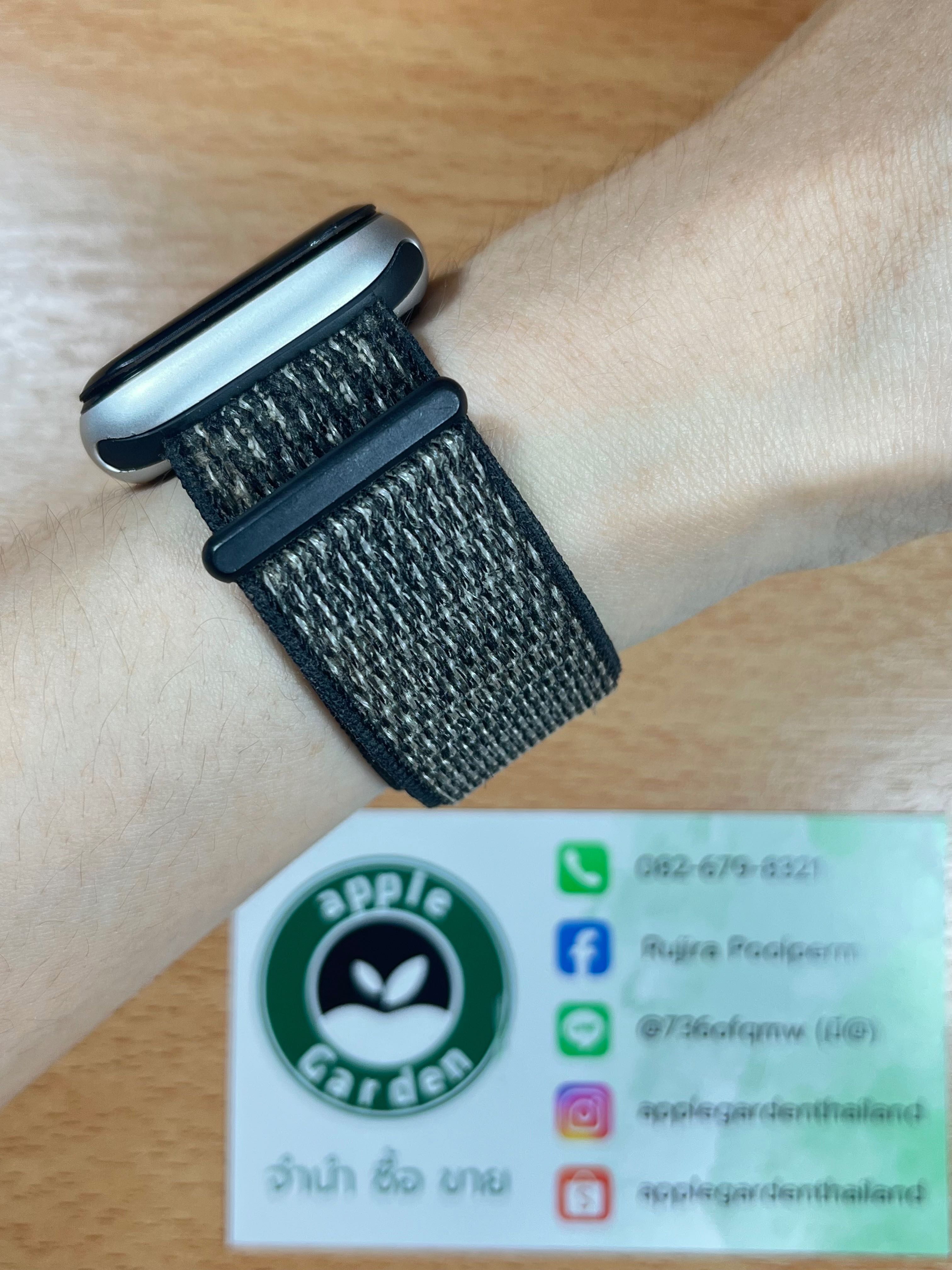 B26-Black/Summit White Nike Sport Loop 41MM