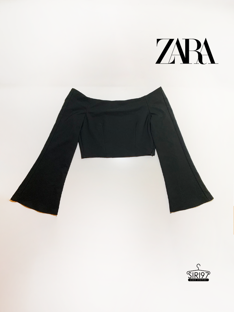 เสือเปิดไหล่แขนยาว ZARA สีดำ มีซิปด้านข้าง สภาพ 80% มีสีดรอปลงเล็กน้อย