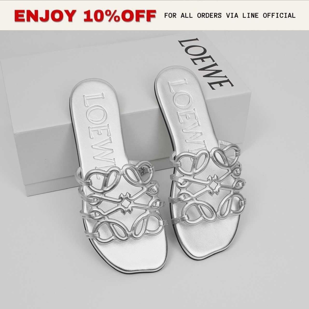 NEW! LOEWE Petal Anagram Slide In Laminated Lambskin สี Silver | Shoes