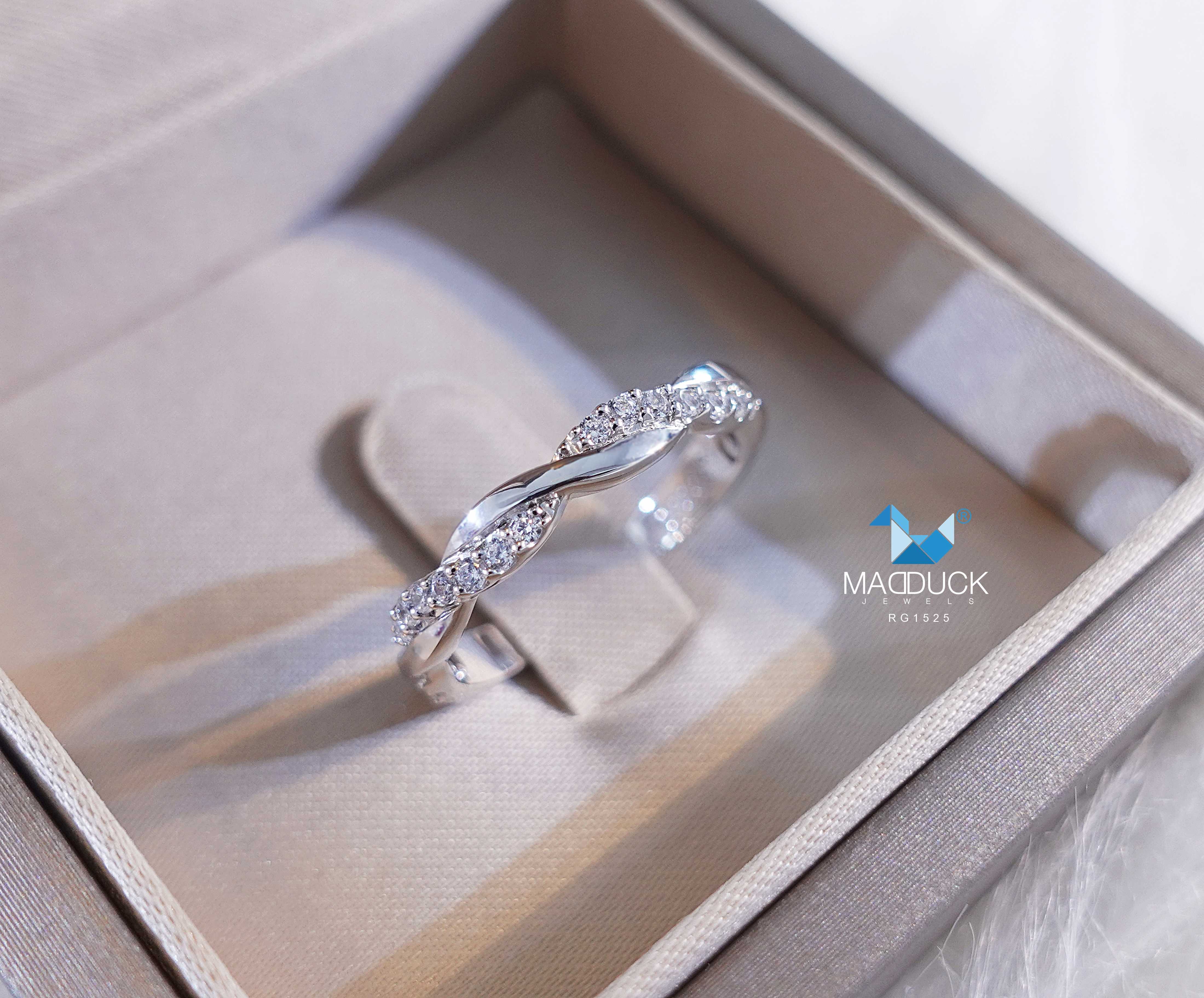 MadDuckJewels RG1525 แหวนเงินแท้ เพชรสังเคราะห์ ชุปโรเดียม