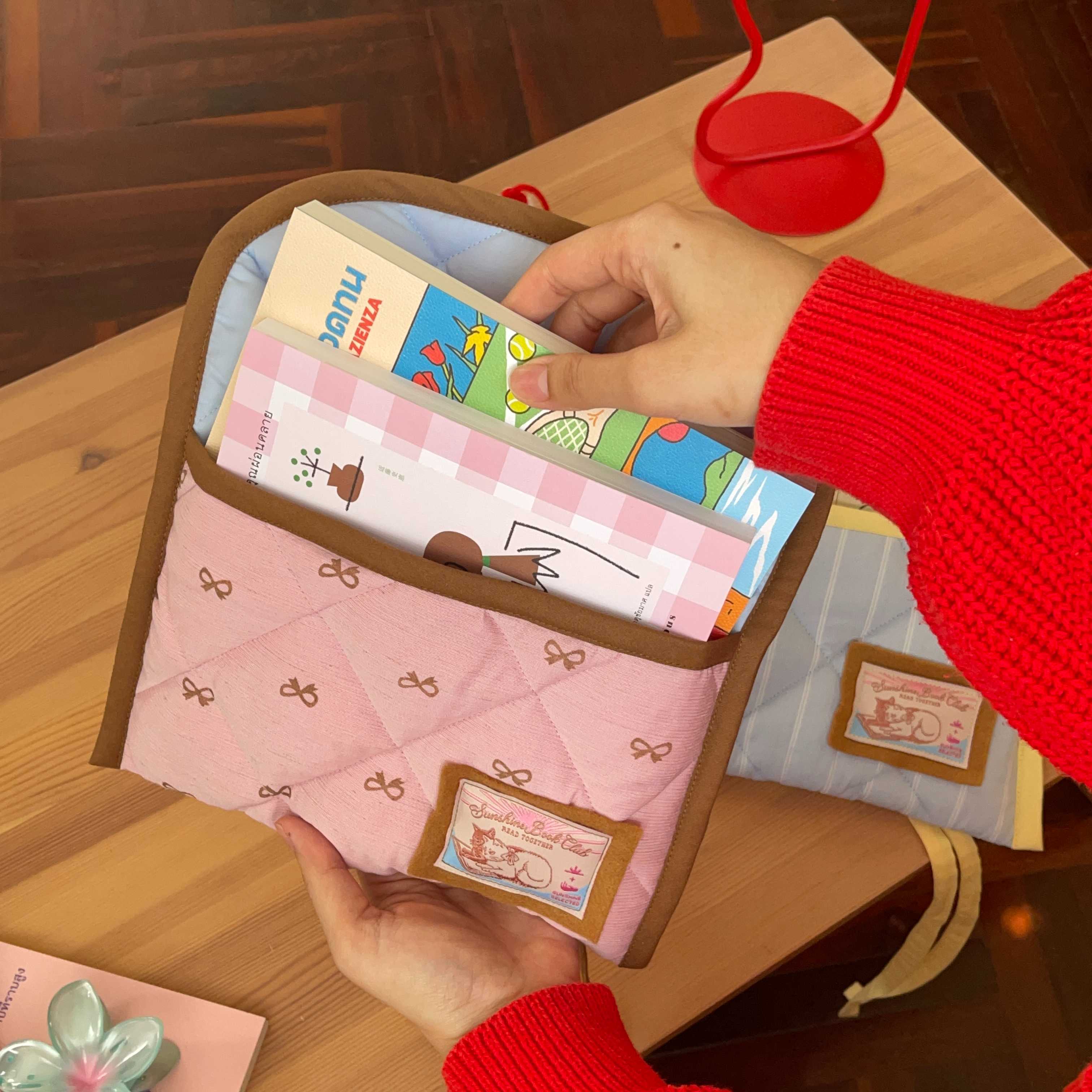 strawberry cookies book sleeve 🎀🍪