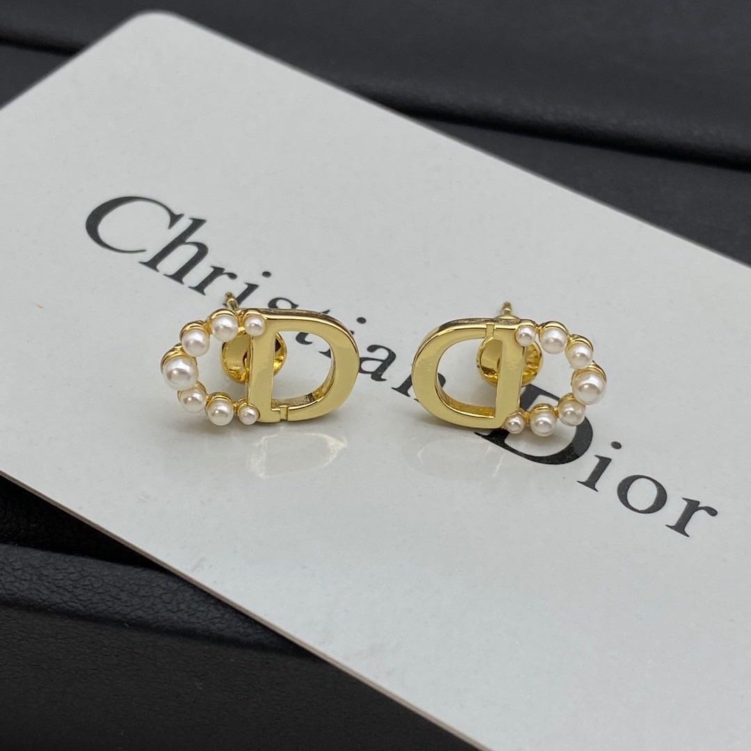 ต่างหู Dior หน้ามุก งานใหม่ สวยมากก