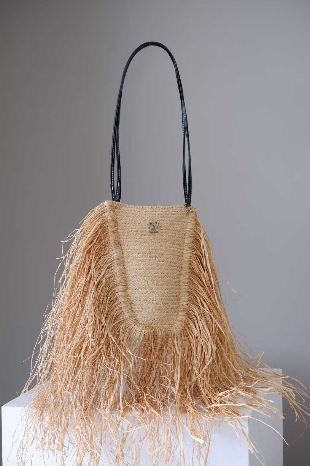 NBB Raffia fringe tote bags