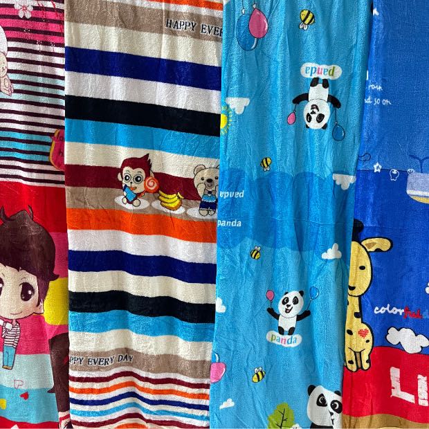 ล้างต๊อก ผ้าห่มนาโน 4 ฟุต ขนนุ่มมาก มีถุงหิ้วทุกชิ้น