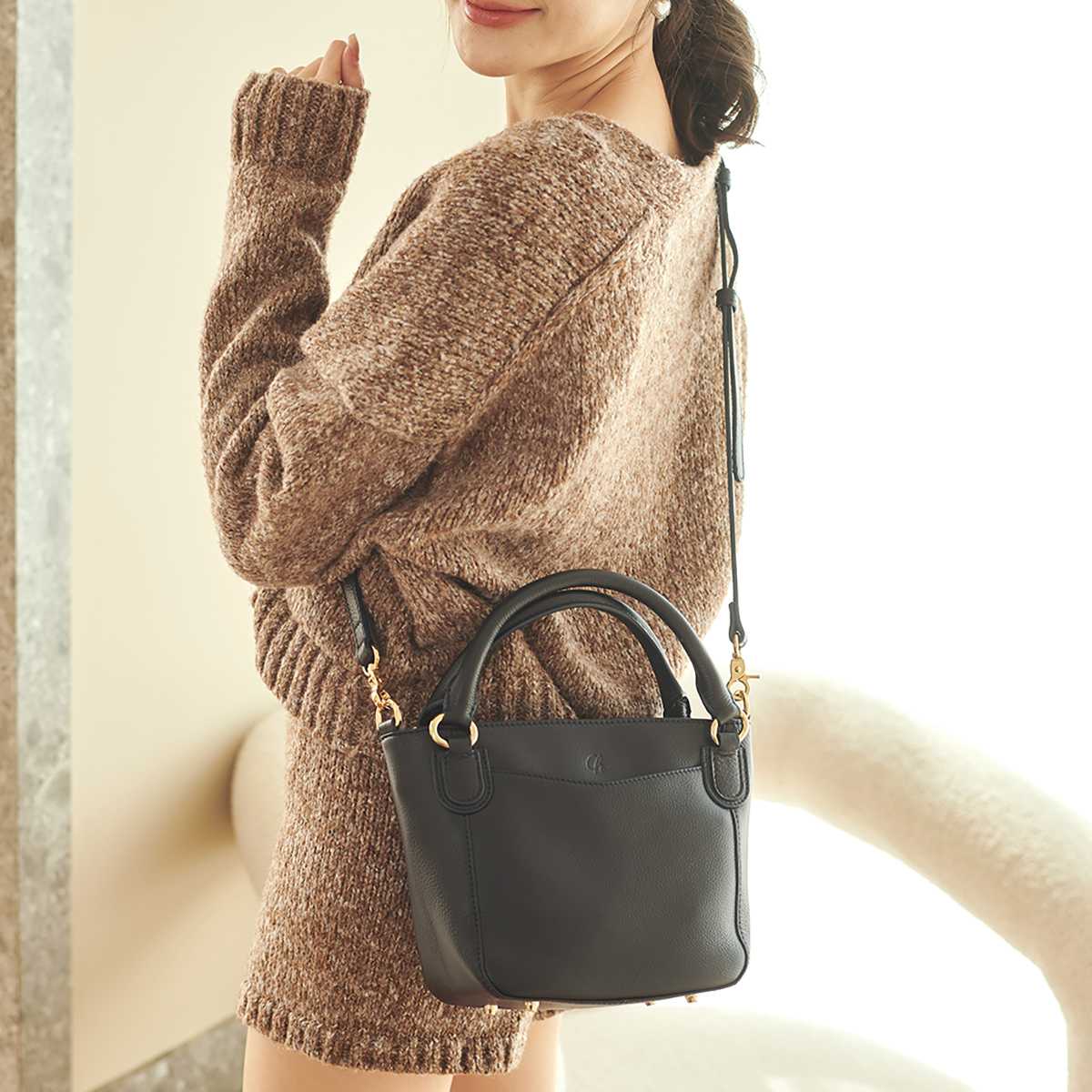 Mini Honey หิ้วน่ารัก สะพายคล่อง ทรง Tote กะทัดรัด