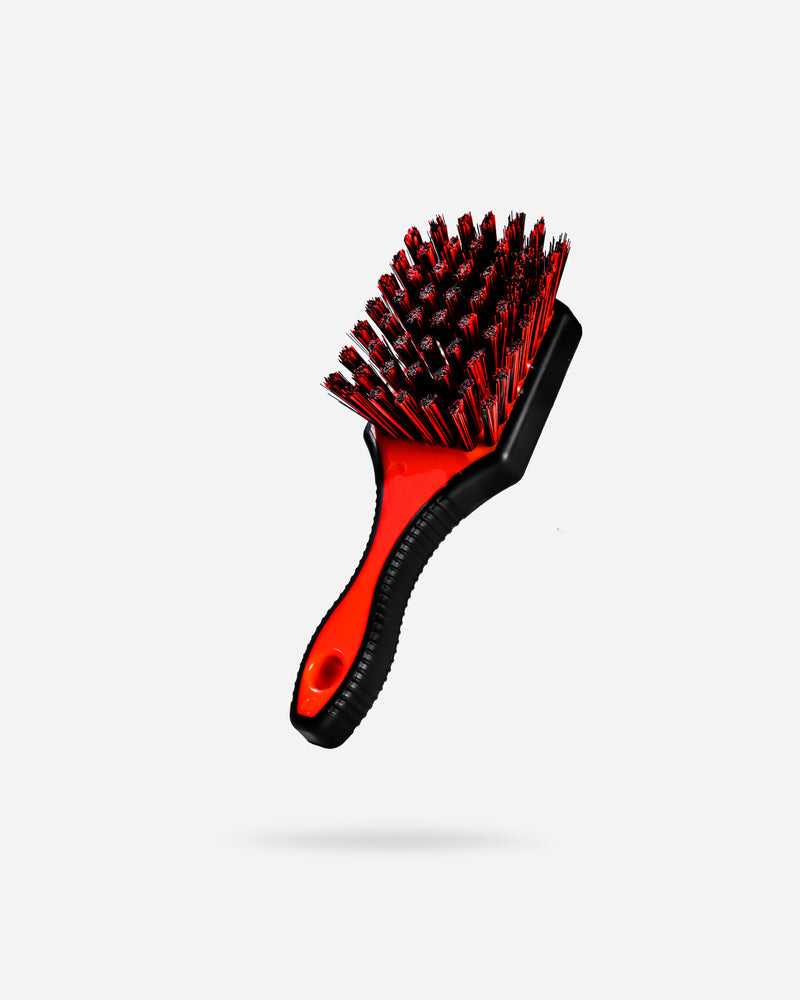 Adam's RubBerized Tire Brush: แปรงขนแข็งขนาดใหญ่ สำหรับขัดทำความสะอาดยางรถยนต์