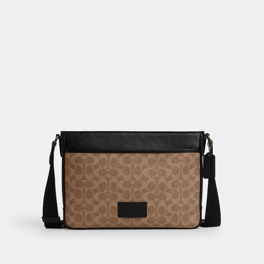 Coach CY824 District Crossbody (QBNRX) กระเป๋าสะพายข้างผู้ชาย สี Qb/Tan/Black