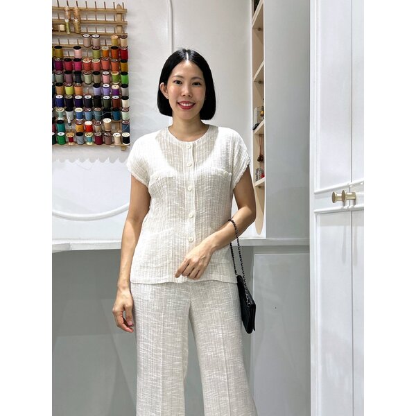 ปรับราคาลง20%!! 2MUAY รุ่น GJO11252 เสื้ออัดพลีทผ้า KNIT ROUND NECK BUTTON FRONT METALLIC KNIT PL...