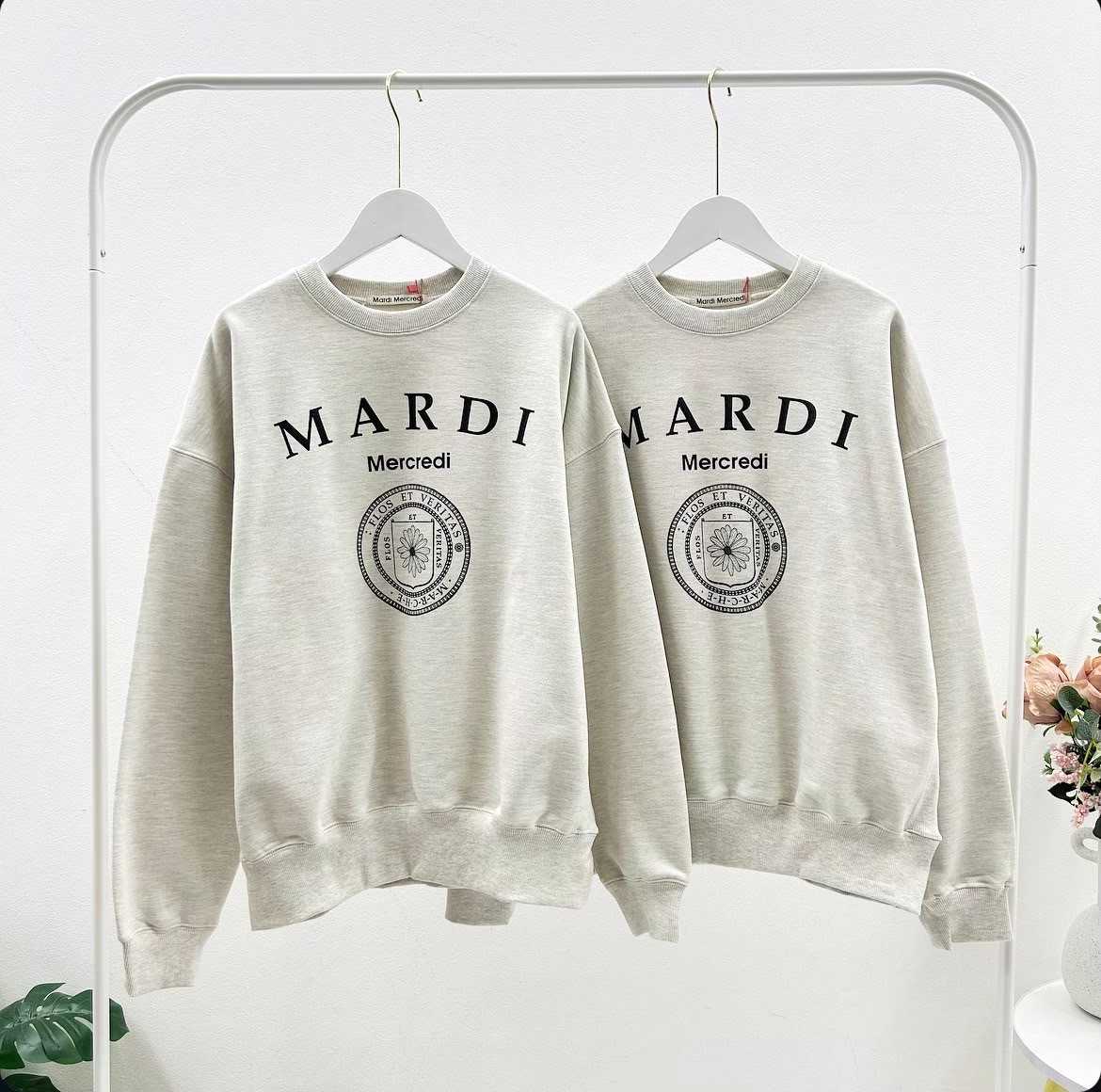 Mardi Logo Sweatshirt (Oatmal)