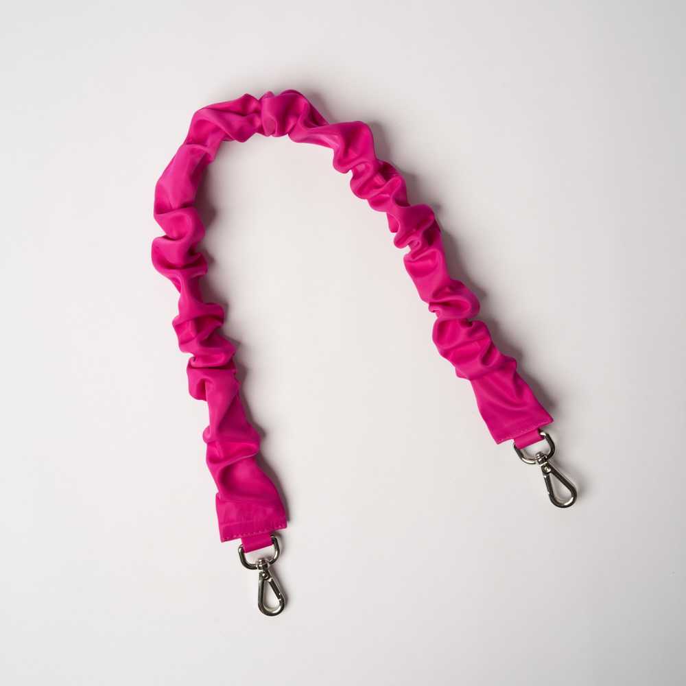 MY VERY OWN WAY | CURLY STRAP | VERY PINK